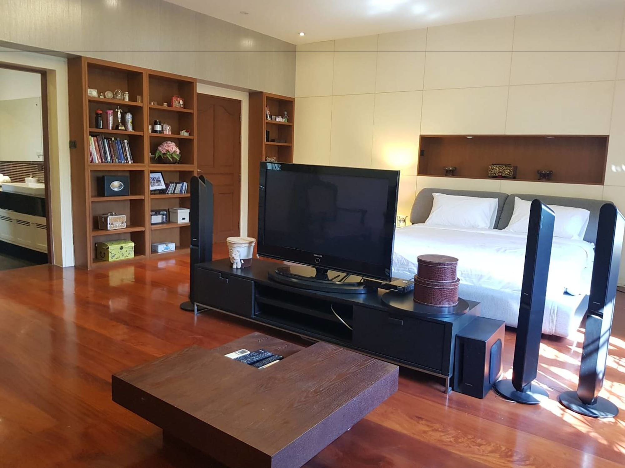 Prompimarn Villa Toscana Bangkok Buitenkant foto